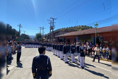 Banda Salesiana participa de desfile de fiesta patrias en Catemu