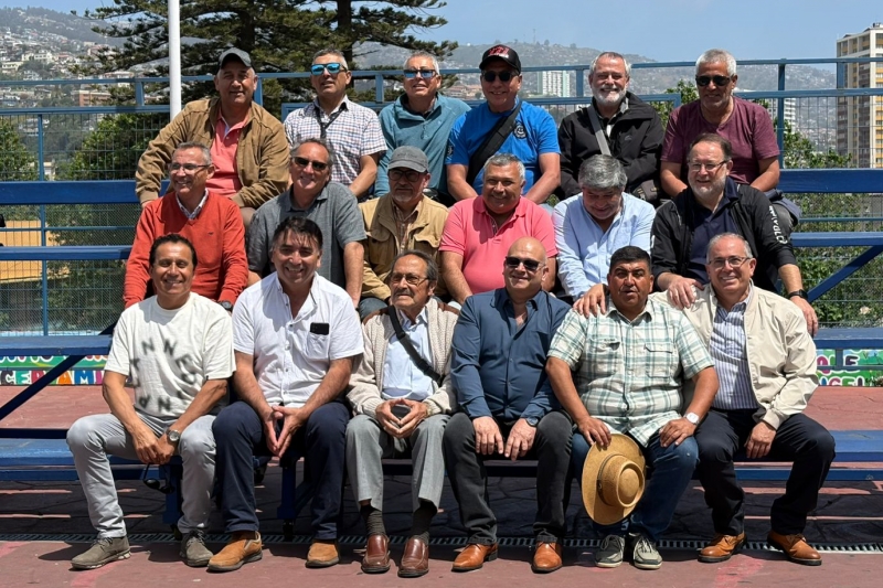 Egresados de la Primera Promoción de Mecánicos Automotrices celebraron 40 años de historia en Salesianos Valparaíso