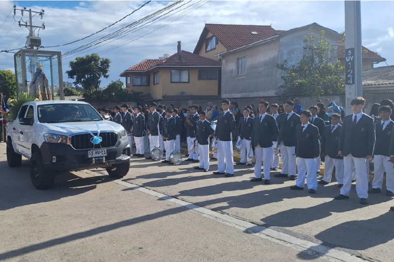 Banda de Honor e Instrumental Salesiana acompaña Procesión de la Purísima en Concón