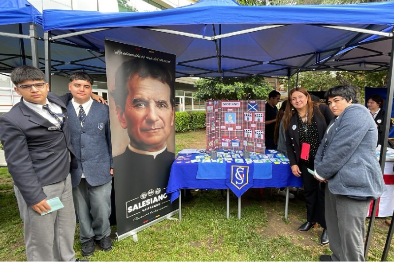 Salesianos Valparaíso participa en “A Passport to English” de la Pontificia Universidad Católica de Valparaíso